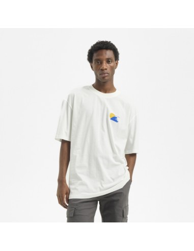 Tricou hydroponic ecosystem white